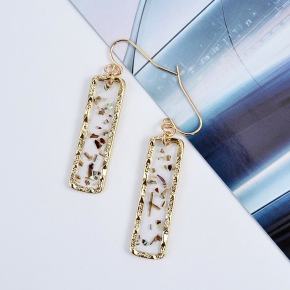2/$20!  Gold Rectangle Earrings w/Metallic Flecks - Picture 2 of 8